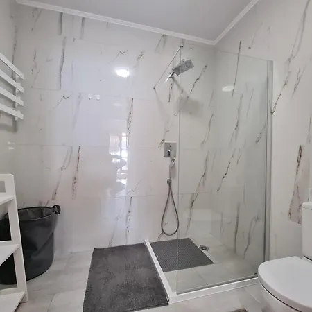 شقة Maty فارنا