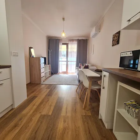 شقة Maty فارنا