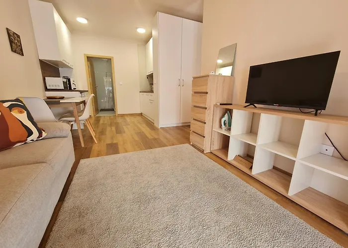 Maty דירה וארנה